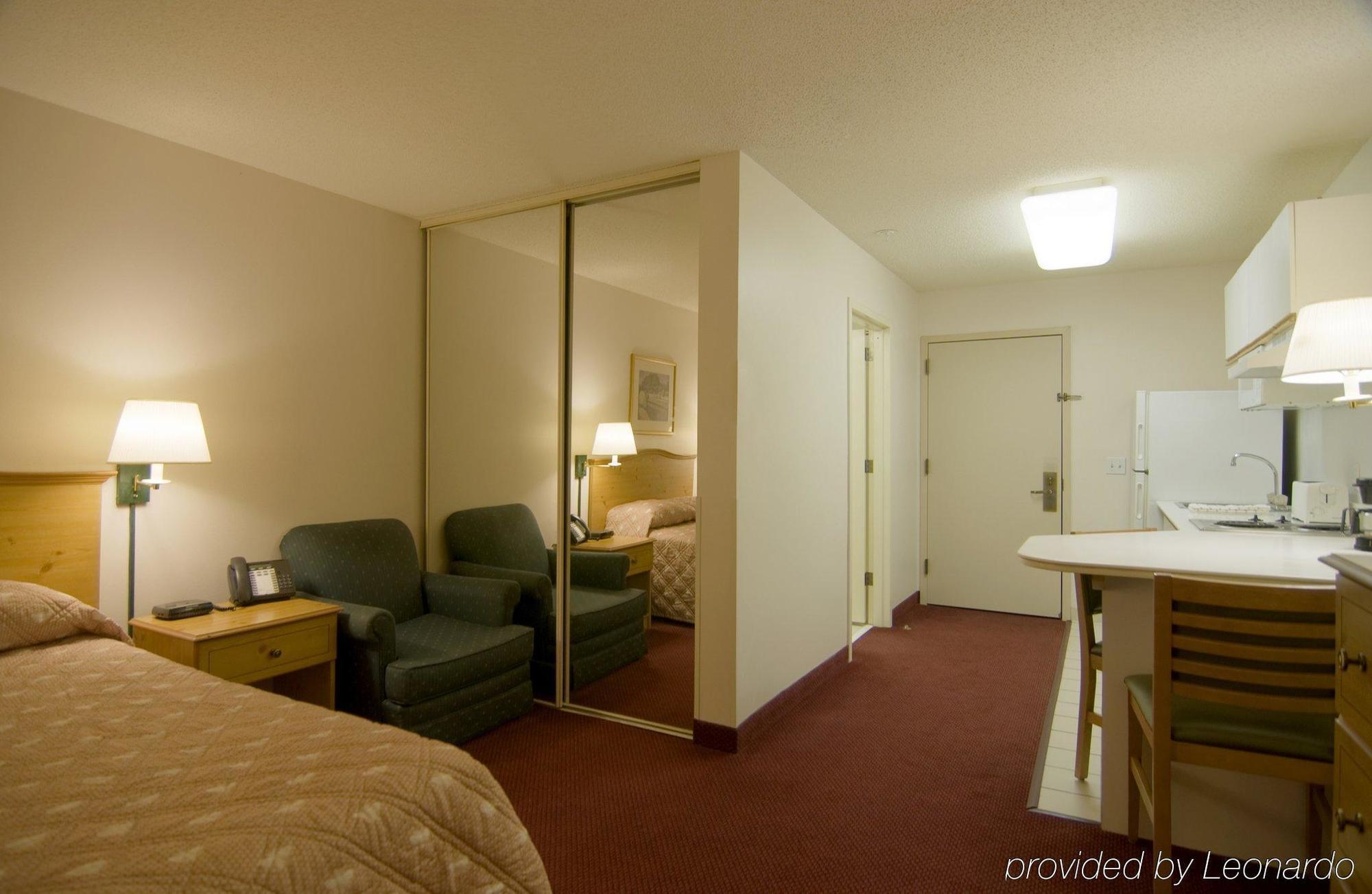 Beachwood Extended Suites Orange Exteriör bild